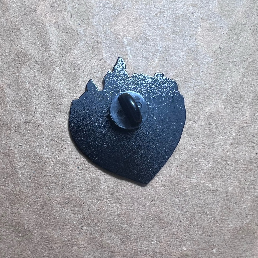 HADES HEART ON FIRE FANTASY ENAMEL PIN - Picture 5 of 9